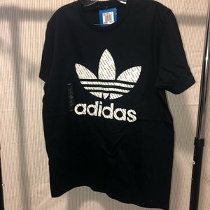 Black adidas logo shirt